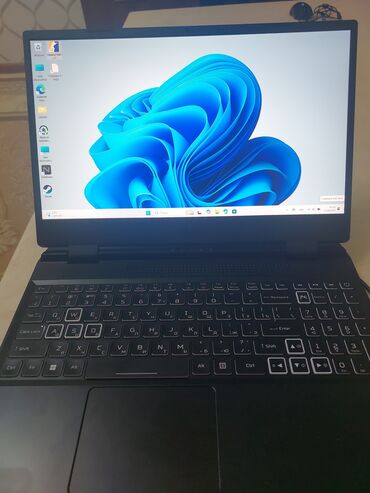 teyes бишкек: Ноутбук, Acer, 16 ГБ ОЭТ, Intel Core i5, 15.6 ", Колдонулган, Татаал эмес тапшырмалар үчүн, эс тутум SSD