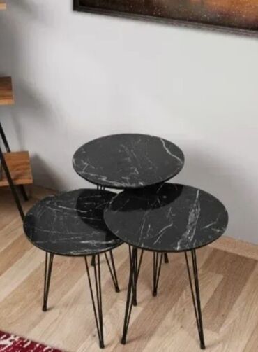 sto za sminkanje kupujemprodajem: Club tables, Round, Metal, New