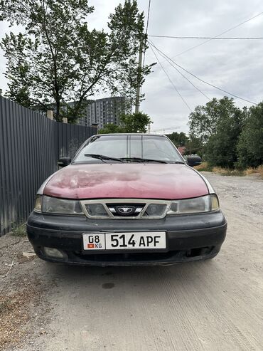 Daewoo: Daewoo Nexia: 1994 г., 1.5 л, Механика, Бензин, Седан