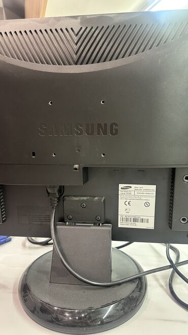 монитор 1366x768: Монитор, Samsung, Б/у, 19" - 20"