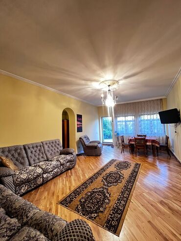 Bağ evlərinin satışı: Bakı, Hövsan qəs., 300 kv. m, 6 otaqlı, Hovuzlu, Kombi, İnternet, Artezian quyusu — 3