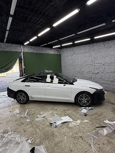 вото: 🤍 Полная оклейка автомобиля виниловой плёнкой «Белый Жемчуг» + чёрная — 4
