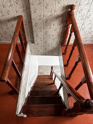 Продажа коттеджей и домов: Продается дом🔥 📍 Адрес: Пишпек (ориентир Гагарина/ Термечикова) 🔢 Год — 8