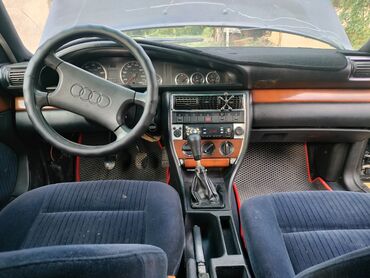 мусо 2: Audi 100: 2.8 л, Механика, Бензин