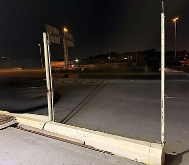 Jalüz qapılar: 2 ədəd jalüz satılır. Tək tək də satıla bilər. Biri pultlu matorladır — 3