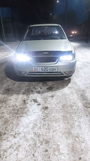 Daewoo: Daewoo Nexia: 2008 г., 1.5 л, Механика, Бензин, Седан