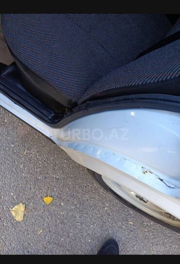 VAZ (LADA): VAZ (LADA) 2107: 1.6 l | 1999 il 310949 km Sedan — 4