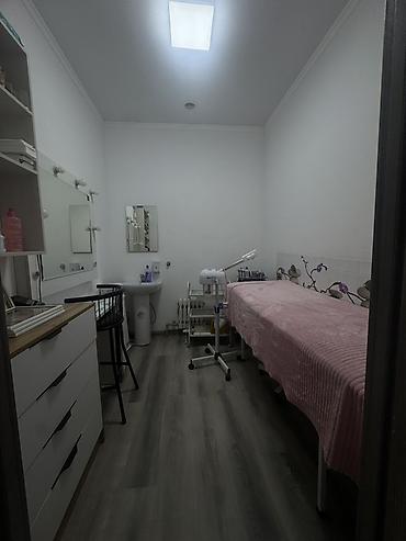 кабинет для массажиста: Кабинет эпиляции и депиляции 10 м², 1 комната, С ремонтом, С оборудованием, Кабинет — 3