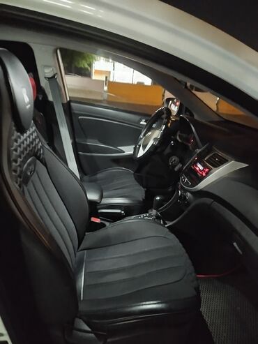 Hyundai: Hyundai Solaris: 2013 г., 1.6 л, Автомат, Бензин, Седан — 2