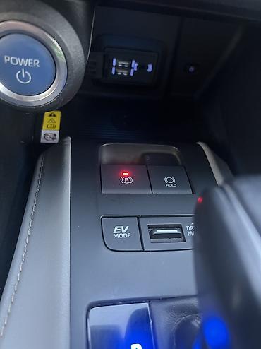 Toyota: Toyota Venza: 2021 г., 2.5 л, Типтроник, Гибрид, Внедорожник — 14