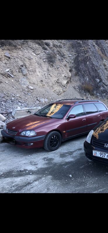 продаю исузу: Toyota Avensis: 1998 г., 2 л, Механика, Бензин, Универсал