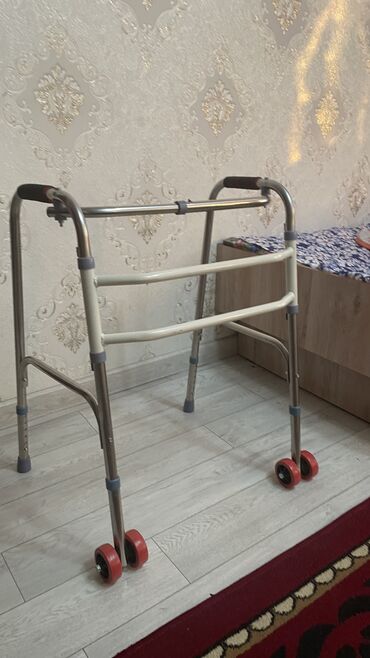 куплю инвалидную коляску бу: Почти новая