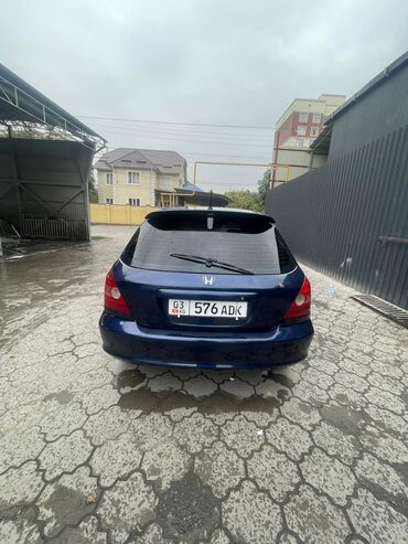 машина в ош: Honda Civic: 2001 г., 1.6 л, Механика, Бензин, Хэтчбэк