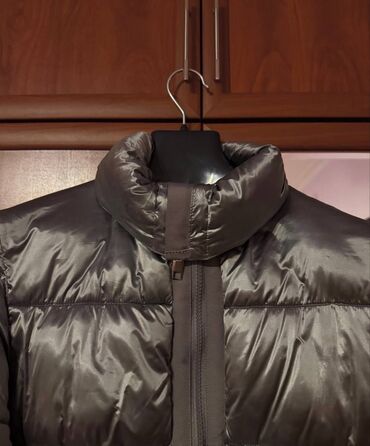 женские зимние кожаные куртки: Parfois kurtka 20 azn S/M/L olcu