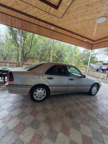 maşın 010: Mercedes-Benz C-Class: 1.8 l | 1997 il Sedan — 4