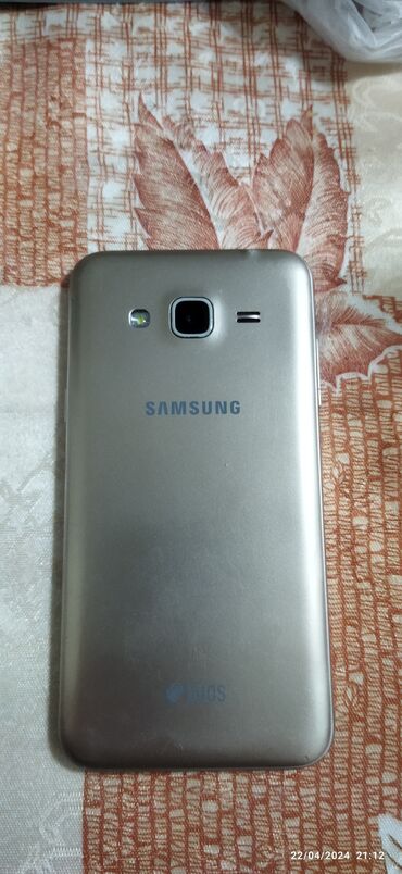 nokia 8600 gold: Samsung Galaxy J3 2016, 16 GB, rəng - Qızılı, İki sim kartlı