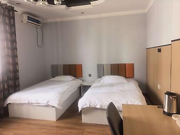 уборщицу: Требуется 2 уборщиц в отель Улица Чапаева, 92 От 8:00 утра до 17:00 — 5
