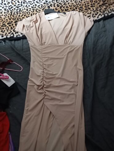 Haljine: A-Dress M (EU 38), bоја - Crna, Oversize, Kratkih rukava — 2