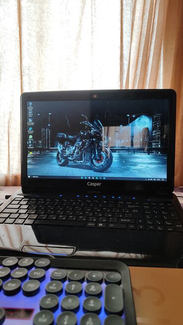 predator notebook qiymeti: Intel Core i5, 8 GB, 16 "