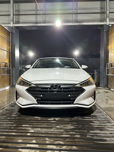 Hyundai: Hyundai Avante: 2018 г., 1.6 л, Бензин, Седан