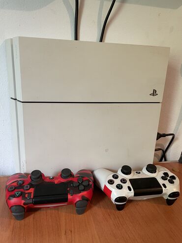 PS4 (Sony PlayStation 4): Sony Playstation 4 (fat) на 1000 гб (1ТБ) прошитая сонька срочно