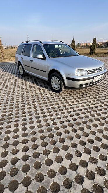 Volkswagen: Volkswagen Golf: 2001 г., 1.6 л, Механика, Бензин, Универсал