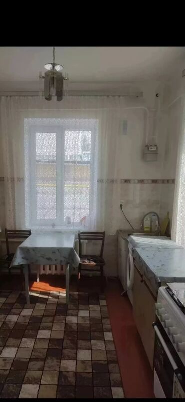 дом без хозяина сдаю: 60 м², 4 комнаты, Парковка, Забор, огорожен