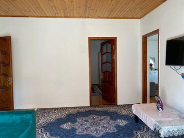 Həyət evləri və villaların satışı: 4 otaqlı, 102 kv. m, Kredit yoxdur, Orta təmir — 18