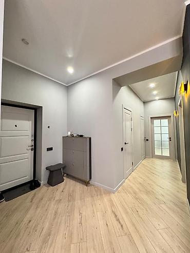 Продажа квартир: 3 комнаты, 82 м², Элитка, 3 этаж, Дизайнерский ремонт — 7