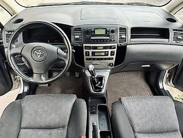 Toyota: Toyota Corolla Verso: 2003 г., 1.8 л, Механика, Бензин, Универсал — 5