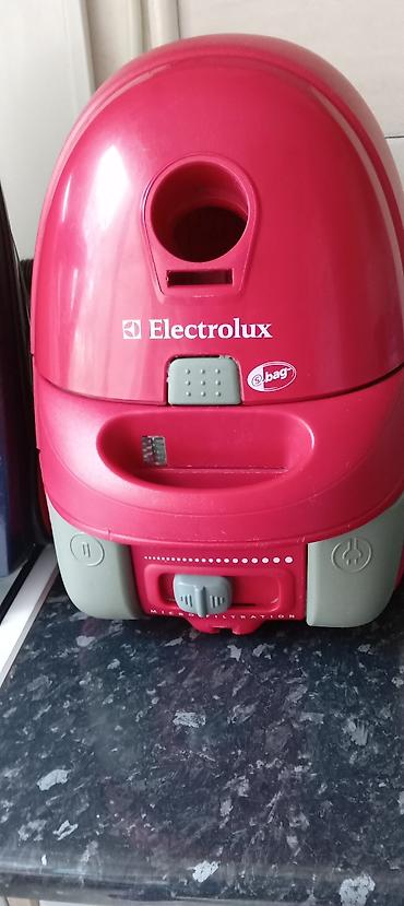 vitek none: Пылесосы Vitek и Electrolux (мешковые) 1) Vitek VT-… - Мощность — 6