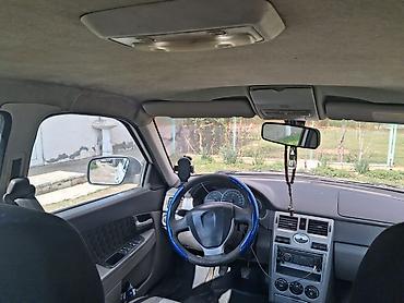 VAZ (LADA): Lada Priora sedan, ağ rəng. - Nömrə: 77-CJ-835 (AZ) - Mühərrik: benzin — 3