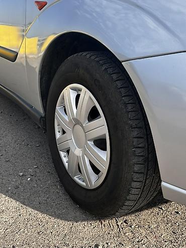 e klass: Ford Focus: 2001 г., 1.6 л, Автомат, Бензин, Хэтчбэк — 2