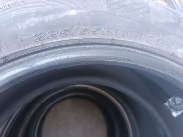шына 17 5: Автомобильная шина с маркировкой 225/55R17 101H. Эта шина имеет ширину