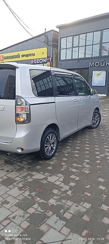 вокси ноах: Toyota Voxy: 2009 г., 2 л, Автомат, Бензин, Минивэн — 4