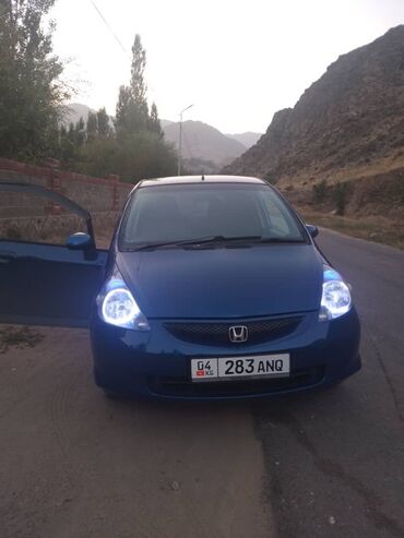 аренда авто с последующим выкупом в бишкеке: Honda Fit: 2003 г., 1.3 л, Автомат, Бензин, Хэтчбэк