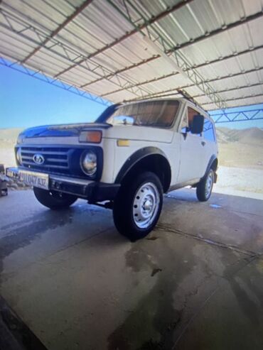 авто за 2000 долларов: ВАЗ (ЛАДА) 4x4 Niva: 1980 г., 1.6 л, Бензин, Жол тандабас