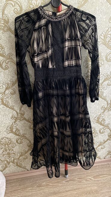 mirvari qiymeti: Вечернее платье, L (EU 40)