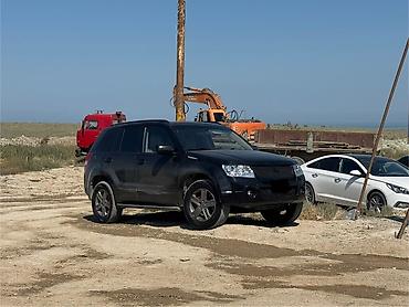 Suzuki: Suzuki Grand Vitara (SUV) masin yaxsi vazyatdadi barter olar — 3