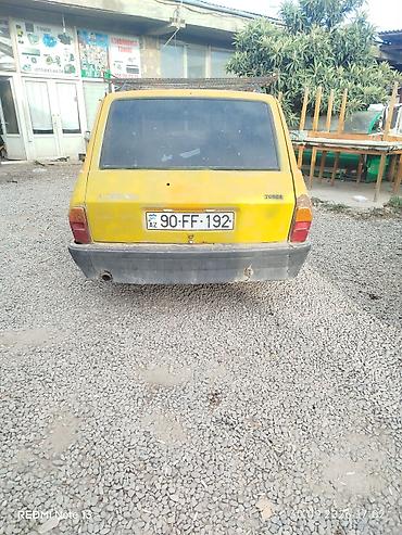 şevralit avtomobil: Renault Toros (universal) – sarı rəngdə Xüsusiyyətlər: - Korpus: 5 — 2
