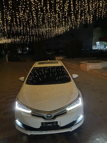 машина ли 9: Toyota Corolla: 2019 г., 1.8 л, Вариатор, Бензин, Седан