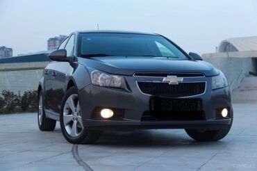 tecili satilan avtomobiller: Chevrolet Cruze: 1.8 l | 2011 il | 155000 km Sedan