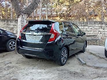 on fara: Honda Fit: 1.5 l | 2014 il Hetçbek — 4