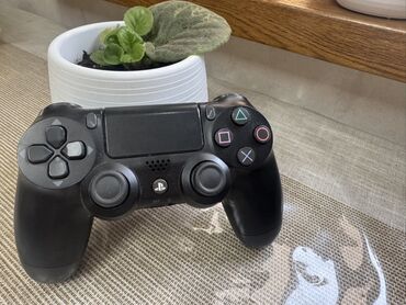 бризер бишкек: Беспроводной контроллер Dualshock 4 для Playstation 4 в черном цвете