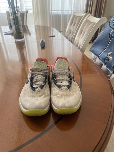 б у мужская спортивная обувь: Nike Air Zoom GT Cut 2 баскетбольные кроссовки. Лёгкие, удобные, с