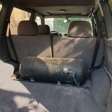 Nissan: Nissan Terrano II: 1998 г., 2.4 л, Механика, Бензин, Внедорожник — 8