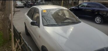 Daewoo: Daewoo Lanos: 1.5 l | 1998 il Sedan