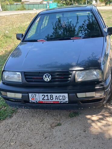 вольксваген шаран: Volkswagen Vento: 1992 г., 2 л, Механика, Бензин, Седан