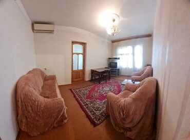 Uzunmüddətli kirayə mənzillər: Buzovnada 26 sayli mekteb in yaninda 2 otaqli menzil kiraye verilir — 7
