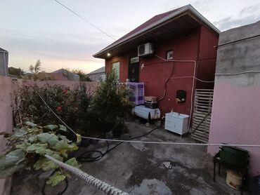 Həyət evləri və villaların satışı: 3 otaqlı, 80 kv. m, Kredit yoxdur, Orta təmir — 1
